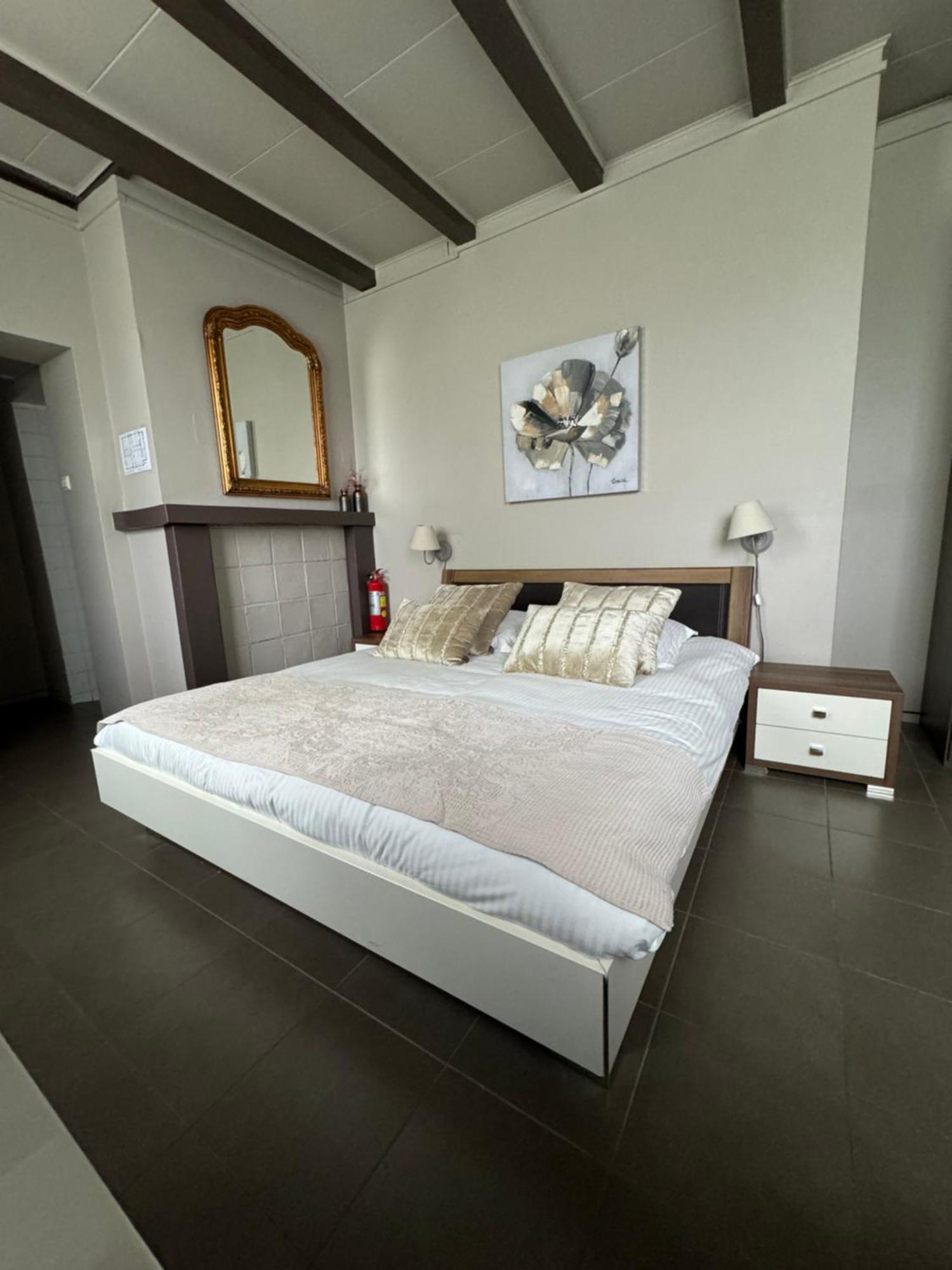 Ouwe Schuure Bed & Breakfast Слойс Екстериор снимка